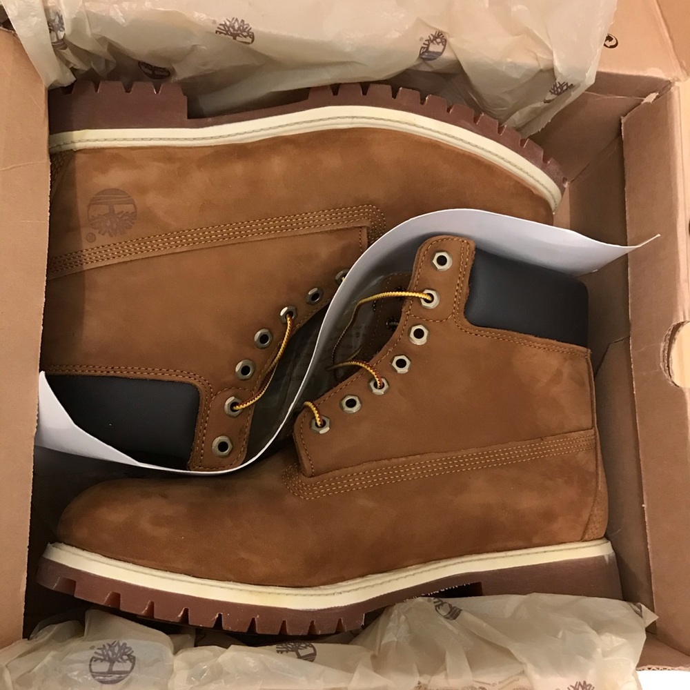 Timberlands 6-INCH PREMIUM WATERPROOF BOOTS